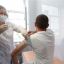 Некоторые жители Чувашии теперь обязаны вакцинироваться от коронавируса. В противном случае их ждет отстранение от работы. Фото cap.ru