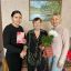 Руфину Семеновну с юбилеем поздравили социальные работники Ирина Иванова и Оксана Матвеева.