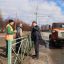 “Доркомсервис” наводит порядок после долгой зимы: моет ограждения...  Фото из ТГ-канала @novpulatov