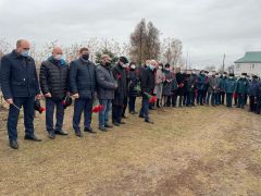  В деревне Эльбарусово открыли мемориал в память о трагедии Эльбарусовская трагедия Эльбарусово 