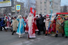 Шествуем в 2019-й Шествие Дедов Морозов 