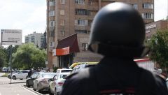 Район магазина был оцепленЗахвативший заложницу в московском "Дикси" задержан и дает показания захват заложников 