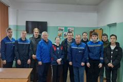 Студенты НПТ – на практике в транспортном цехе ПАО «Химпром»Студенты НПТ – на практике в транспортном цехе ПАО «Химпром» Химпром 