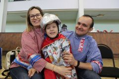 Три богатыря — Илья Сухоруков, мама Юлия и папа Слава. К победе на коне!