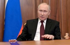 В. ПутинПрезидент России признал независимость ДНР и ЛНР Вдадимир Путин 