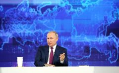 Путин: "Я привился "Спутником V"Путин: "Я привился "Спутником V" Прямая линия с Владимиром Путиным - 2021 