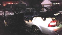 Водитель вовремя покинул автомобильЛада Приора сгорела в Ядрине: водитель не пострадал пожар 