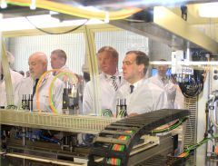 Дмитрий Медведев дал старт производству солнечных модулей. Фото Анны АнфимовойМегаватты подарит солнце Дмитрий Медведев 