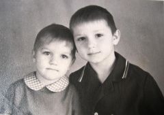 Братья Просвирновы Андрей (слева) и Александр (1966 г.).Две родные половинки