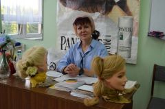 Наталья Натейкина приглашает на свои занятия в студию парикмахеров девочек 9-13 лет с длинными волосами.За кружок по рисованью тоже все голосовали ЦРТДиЮ 