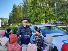 "Безопасная неделя": Полицейские Новочебоксарска провели занятие в школе №19