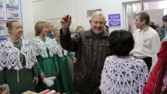 И в 90 лет Виталий Сергеев даст фору любому молодому танцору. Фото Марии СМИРНОВОЙ“Серебряное” поколение не стареет Круглый стол 