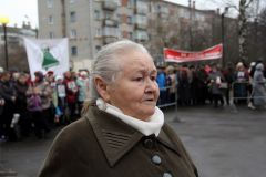 Тамара Олейник ежегодно 26 апреля приходит на митинг, посвященный годовщине чернобыльской аварии.  Фото Марии СМИРНОВОЙЭхо Чернобыля Чернобыльская АЭС Чернобыльская авария 