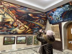 Картинная галерея с работами художника Ильдара Ханова. Фото автораХрам, который построил художник Карта России 