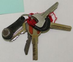 Ключи и очки Бюро находок 