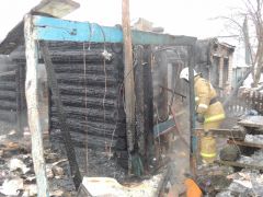 JiA2411pP0-800x600.jpgВ Чебоксарах в пожаре погибли мать и три дочери происшествие пожар Чебоксары 