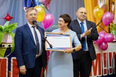 «Химпром» поздравил выпускников НХМТ с получением дипломов«Химпром» поздравил выпускников НХМТ с получением дипломов Химпром 
