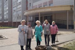 Коллектив отдела ЗАГС Горожане активно участвуют в акции «Я за чистый Новочебоксарск» экологический субботник 