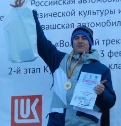 Егор СанинКубок России по ледовым гонкам в Чебоксарах выиграл 17-летний чемпион Гонки на льду автогонки 