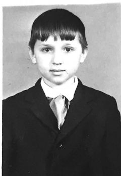 Александр Просвирнов, ученик 6 “в” школы № 6, в начале 1973 г. Фото сделано для Доски почета.Мое пионерское лето. Продолжение Мое пионерское лето 