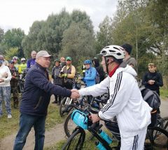  5 сентября прошел XIX традиционный велопробег «Солнце на спицах». Как это было солнце на спицах памяти Андрияна Николаева велопробег 