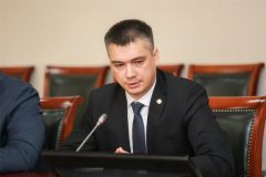 Министр образования Чувашии Дмитрий ЗАХАРОВСкоро в школу — свою