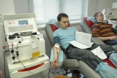 avtodonor.jpgАвтомотодоноры сдали около 14 литров крови донорство Авто-МотоДонор 