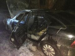 В Марпосаде загорелся не эксплуатировавшийся две недели автомобиль