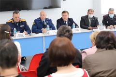 Прокурор Чувашии Андрей Фомин встретился с беженцами из ДНР и ЛНР