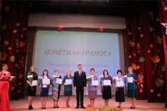 И.о. министра образования Дмитрий Захаров вручил награды лучшим педагогам.Инженеры человеческих душ