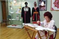 Занятие в школе вышивкиНациональная школа чувашской вышивки провела первое занятие чувашская вышивка 