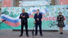 Д. ПулатовГлава администрации Новочебоксарска поздравил с 1 Мая День весны и труда 