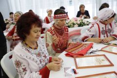 Олег Николаев поздравляет с Днем чувашской вышивки День чувашской вышивки 