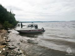 Обнаружено тело 8-летнего мальчика, пропавшего после крушения катера на Волге