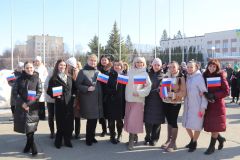 КонцертНовочебоксарск вместе со всей страной 18 марта отметил день возвращения Крыма и Севастополя в состав России Крым-Чувашия 