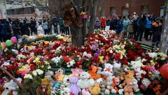 Среда, 28 марта, объявлена общероссийским днем траура в связи с трагедией в Кемерове траур россия 