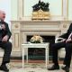 Лукашенко подарил Путину к Новому году сало и четыре мешка картошки 