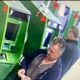 В Новочебоксарске ищут мужчину, забравшего 3 тыс. рублей из лотка банкомата