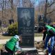 Волонтеры Чувашии приводят в порядок могилы Героев Советского Союза