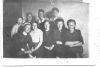 Этот редкий снимок, сделанный в Апреле 1945-го, бережно хранят в семье Тамары Ивановны. На нем сестра Таисия  (вторая слева во втором ряду). Снимок из семейного альбома Денисовых.